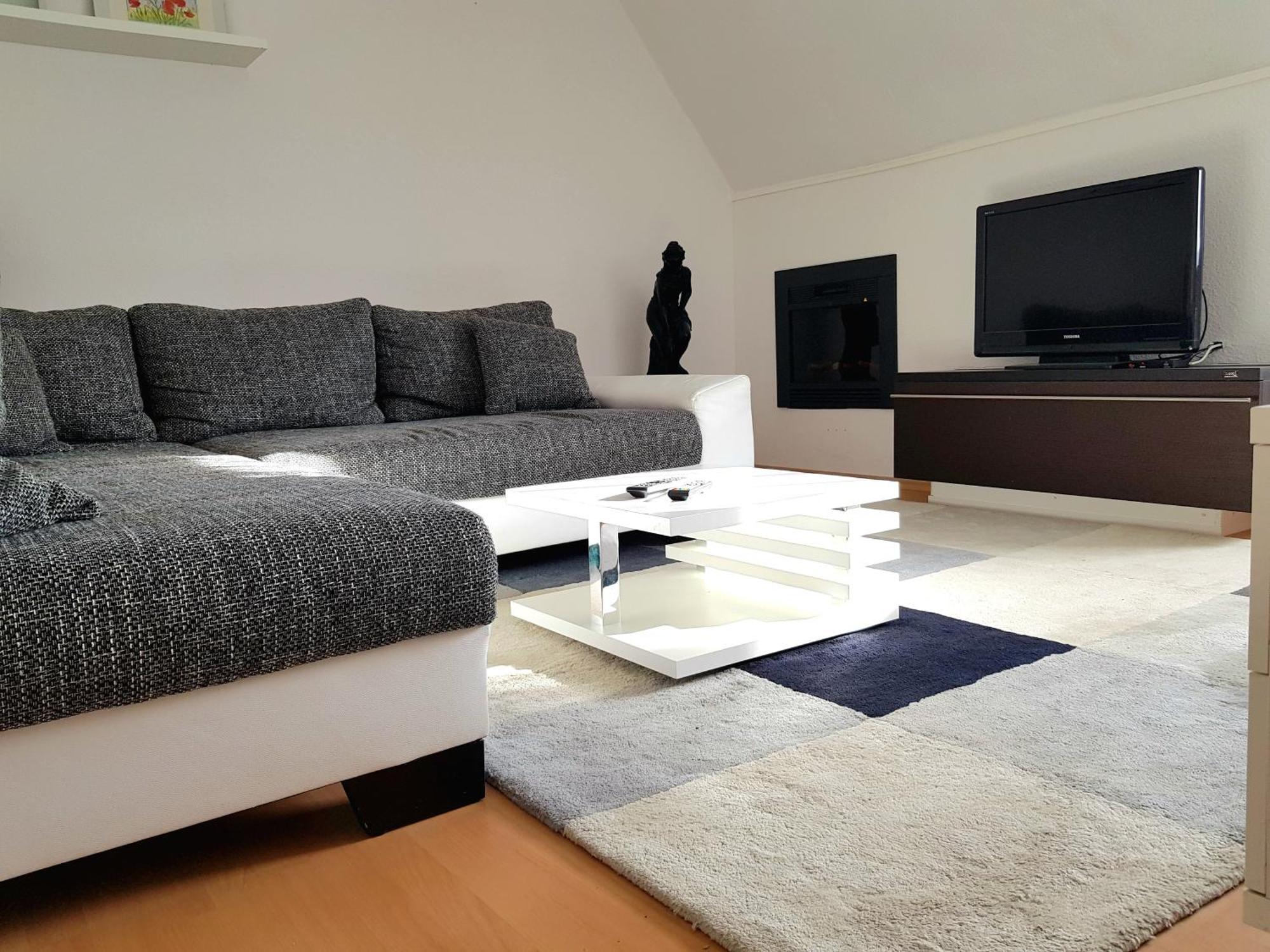 Apartment Am Suedpark Erfurt - Inkl Garten Mit Sitzlounge - Zentrumsnah Exterior foto